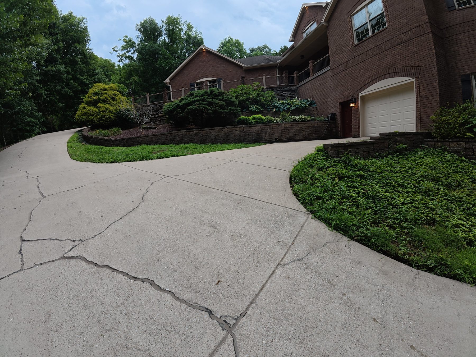 Clean driveway after Rapid Wash pressure washing